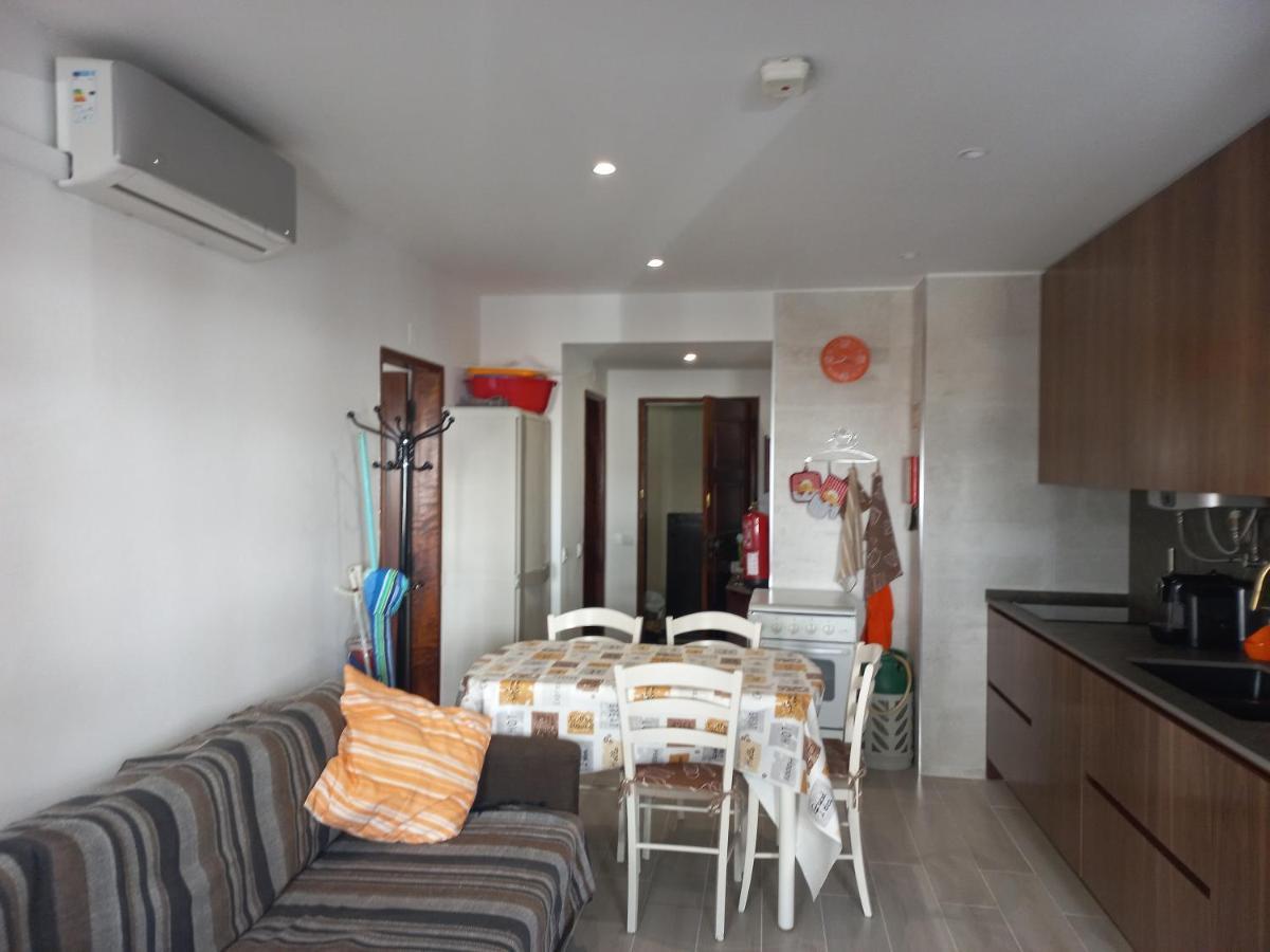 Regueiro Quarteira Beach Apartment Exterior foto