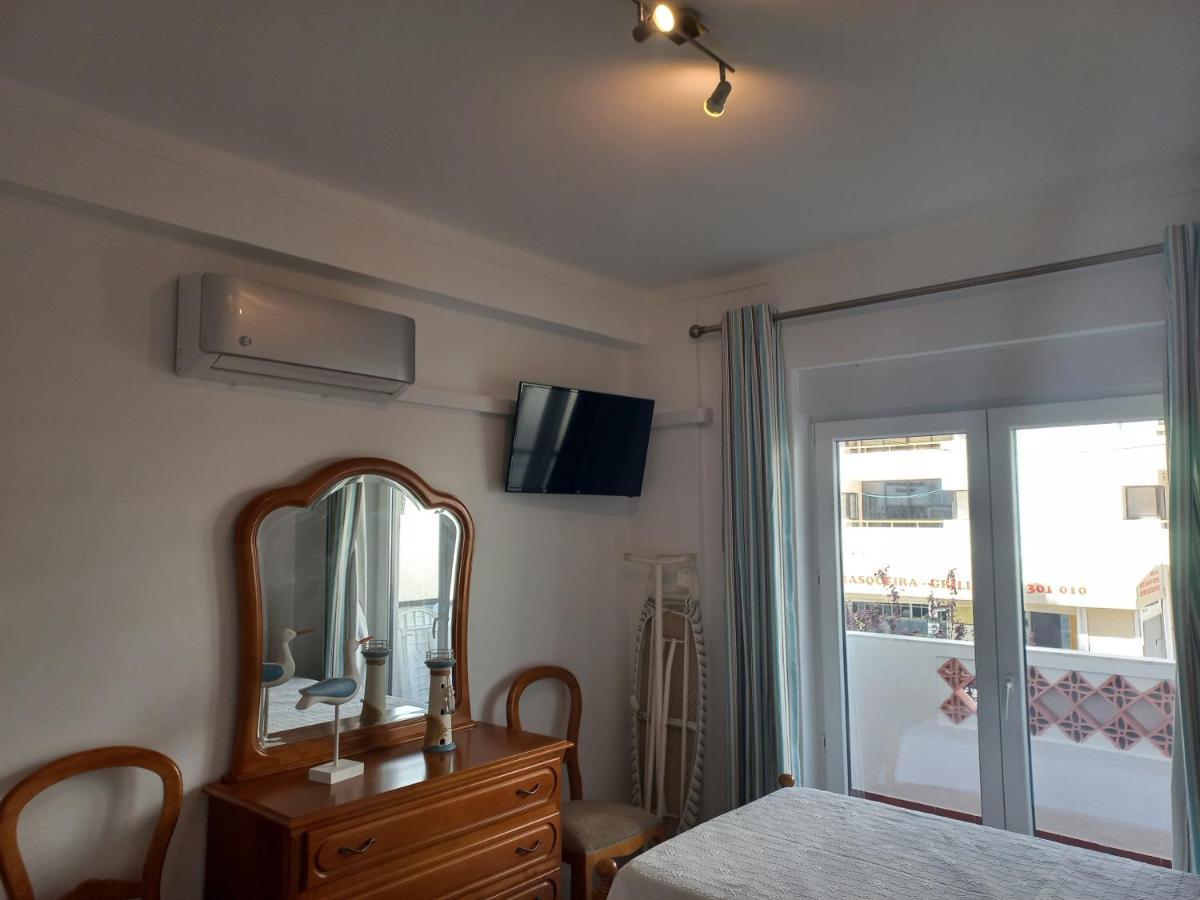 Regueiro Quarteira Beach Apartment Exterior foto