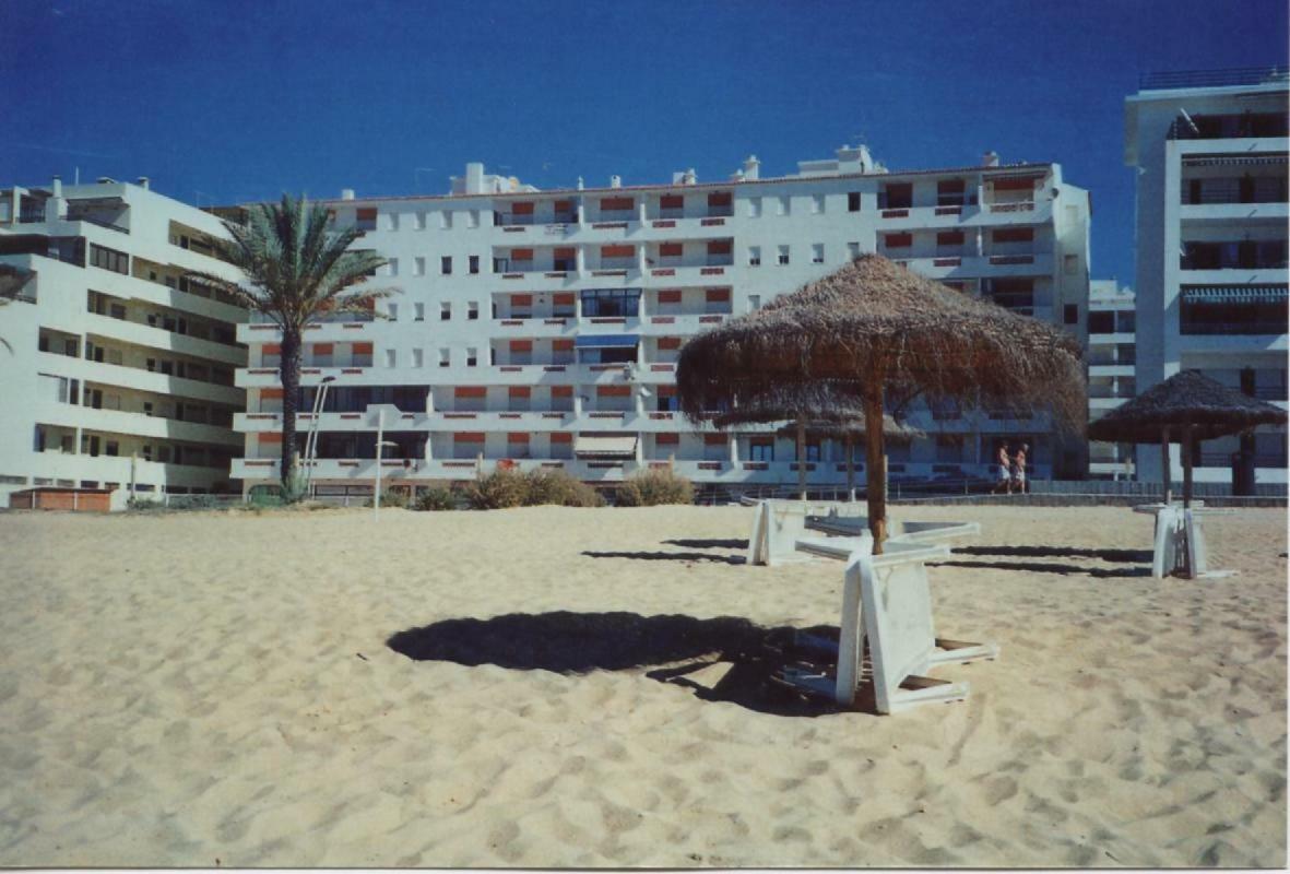 Regueiro Quarteira Beach Apartment Exterior foto