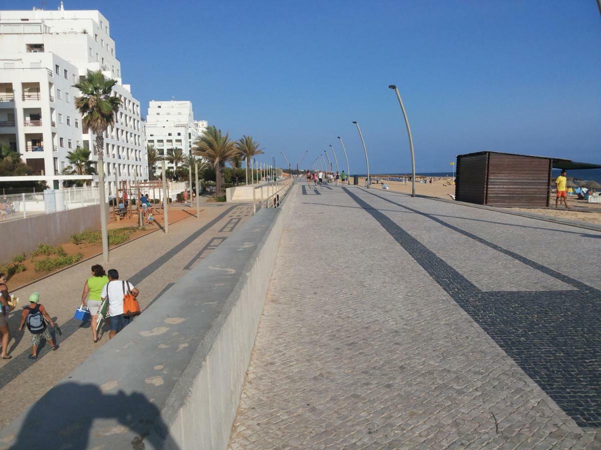 Regueiro Quarteira Beach Apartment Exterior foto